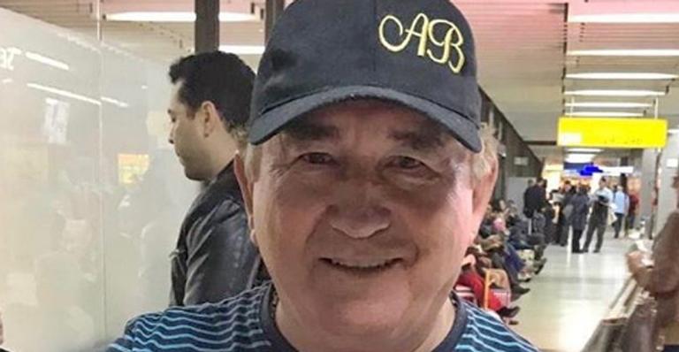 Amado Batista assume namoro com jovem de 19 anos