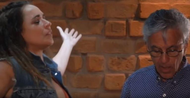 Daniela Mercury e Caetano Veloso lançam hit de Carnaval com indireta: ”Vai de rosa ou azul?”