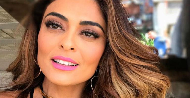 Juliana Paes posa de biquíni vermelho e arranca suspiros
