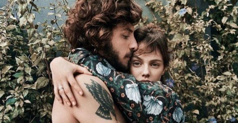 Chay Suede e Laura Neiva se casaram em São Paulo; Confira!
