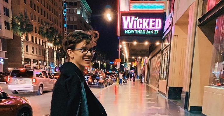 Ator de ‘Glee’ cita censura de Bolsonaro e presidente rebate publicação