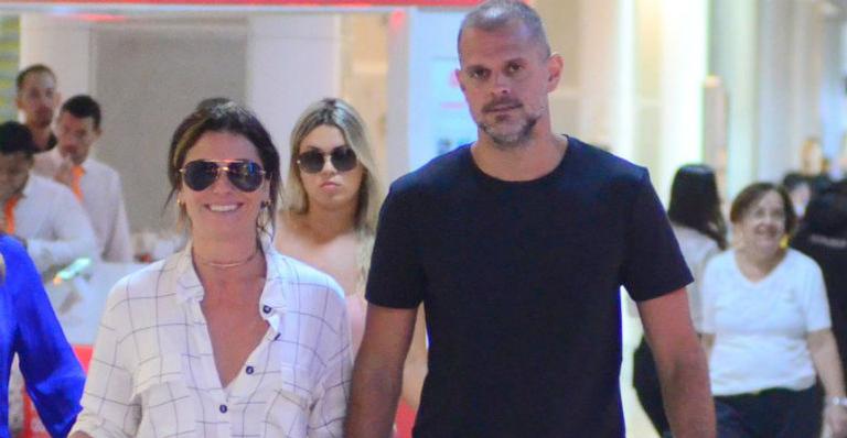 Giovanna Antonelli faz raríssima aparição ao lado do marido
