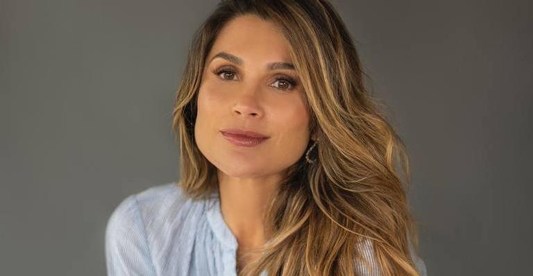 Flávia Alessandra recebe elogios de seguidores após aparecer suada e com penteado diferente