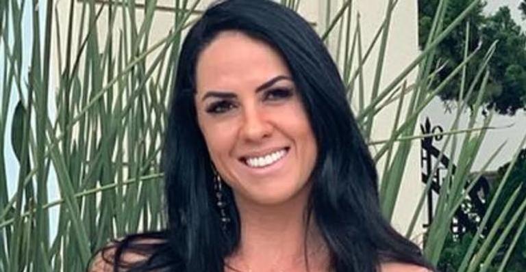 Graciele Larcerda surge poderosa com look curtinho: ‘Você quer humilhar quem com essas pernocas?’