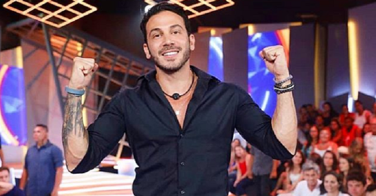 Polêmica! Veja como Gustavo comemorou a saída de Hana Khalil do ‘BBB19’