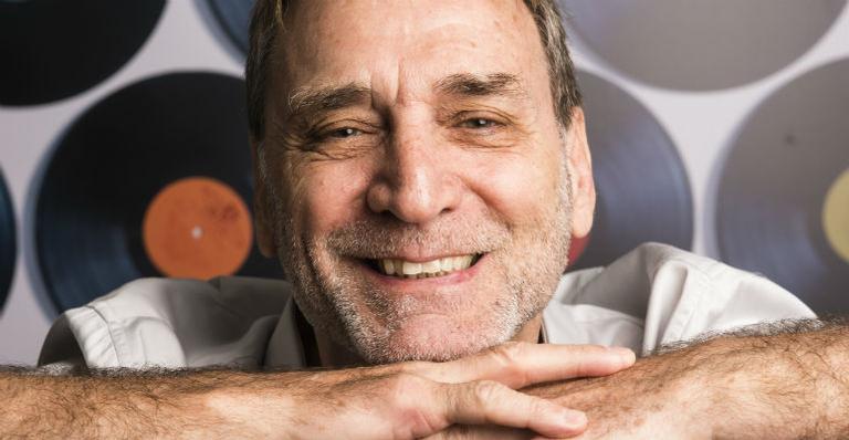 Aos 67 anos, Herson Capri volta a ser criança durante passeio com a filha