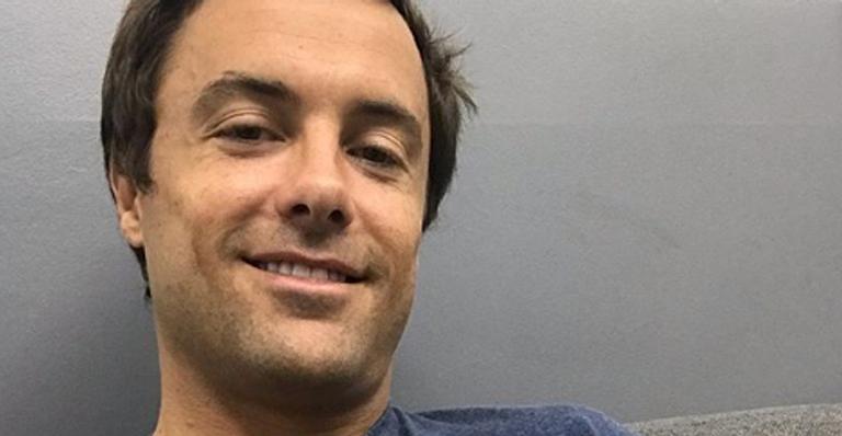 Kayky Brito machuca a virilha e desabafa na web: ”Fisioterapia”