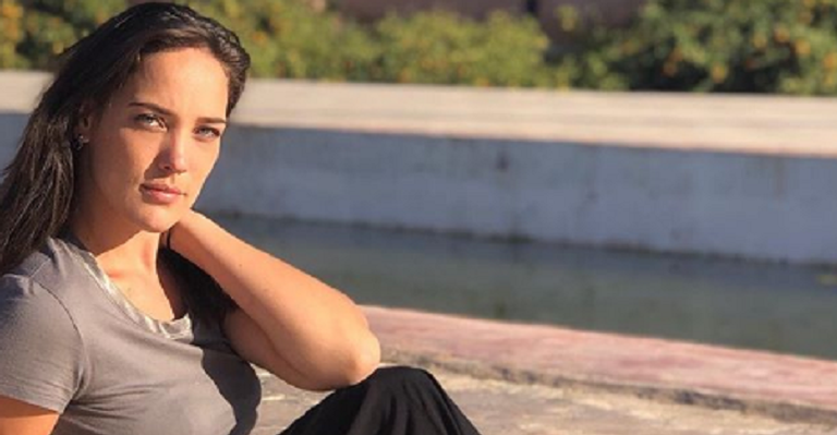 Em gravação para a série ‘Jezabel’, da Record, Adriana Birolli exibe paisagem exótica