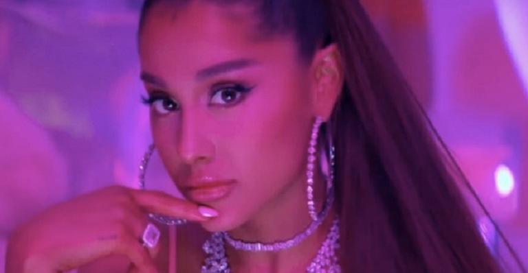 Ariana Grande opina sobre o que acha do novo relacionamento de Pete Davidson