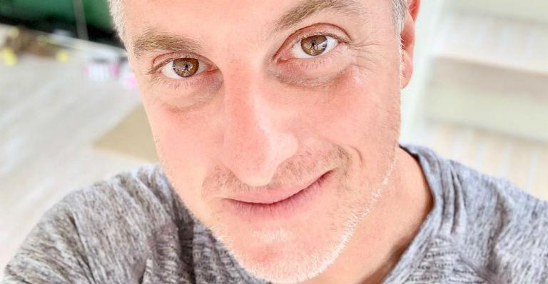 Luciano Huck adere a desafio e causa confusão na web