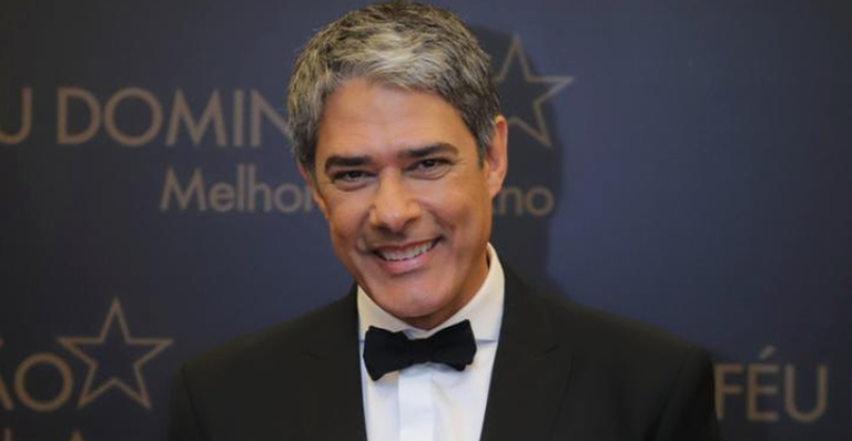 Longe do Jornal Nacional, William Bonner faz homenagem emocionante para Ricardo Boechat