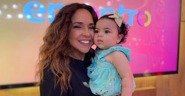 Daniela Mercury revela que deseja ser uma inspiração para as netas