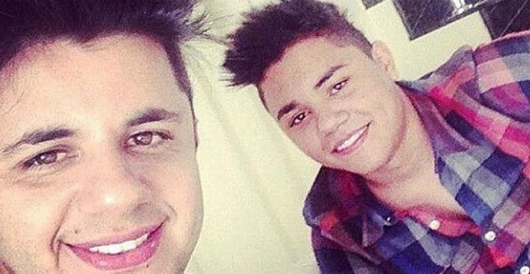 Felipe Araújo mostra rosto do filho e fãs notam semelhança com Cristiano Araújo