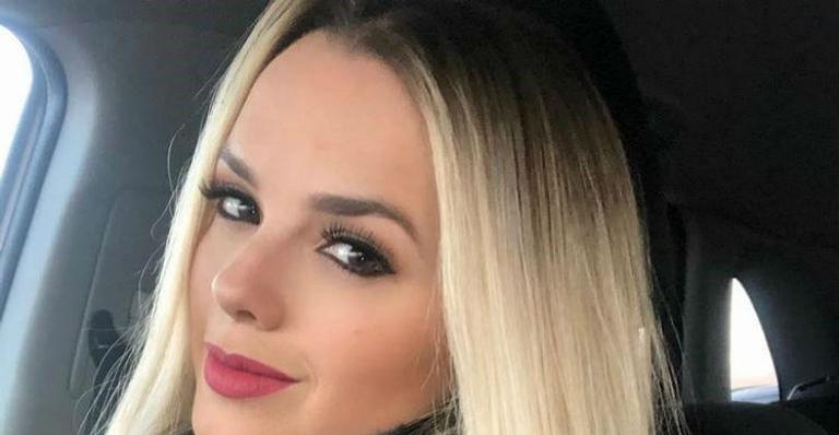Thaeme Marioto exibe barrigão de grávida e emociona internautas ao falar de Deus