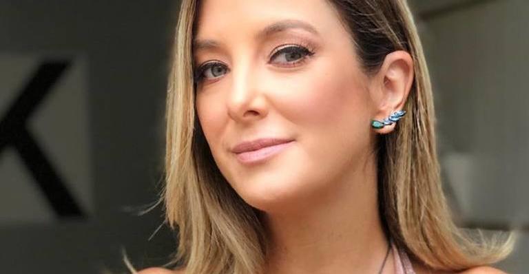 Ticiane Pinheiro posta foto com look marcando a barriga de 17 semanas