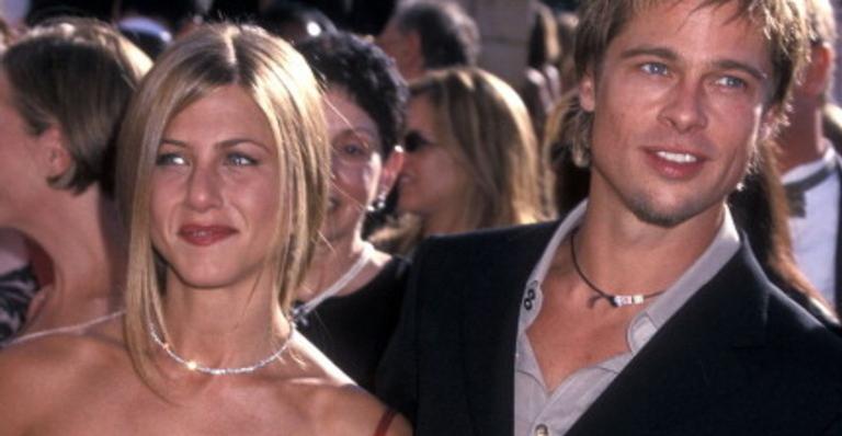 Brad Pitt presenteou Jennifer Aniston antes de ir à festa de aniversário da atriz