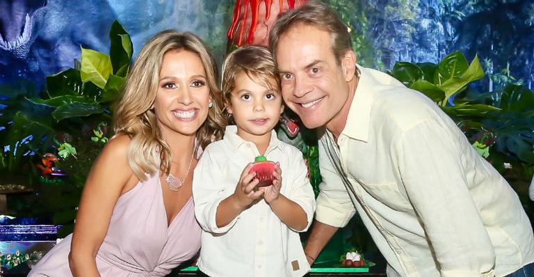 Luisa Mell e Gilberto Zaborowsky reatam casamento no aniversário do filho, Enzo