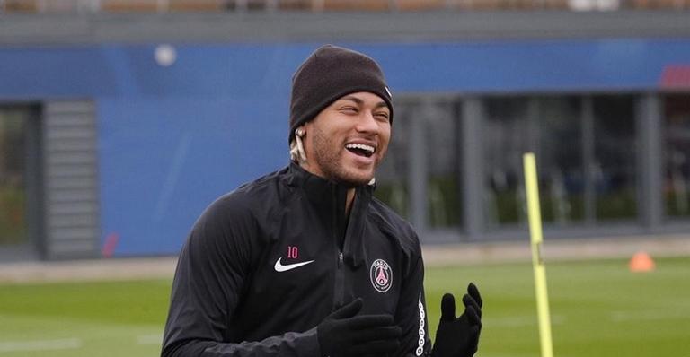 Saiba com quem Neymar passou a noite de Valentine’s Day