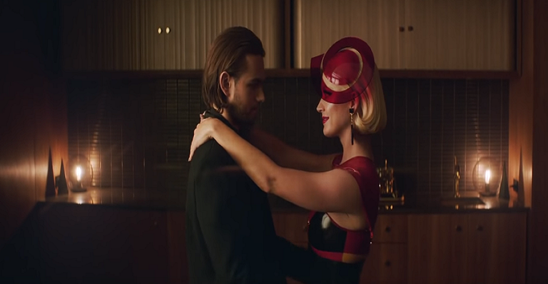 Resultado da parceria de Katy Perry com Zedd, clipe de ‘365’ é lançado