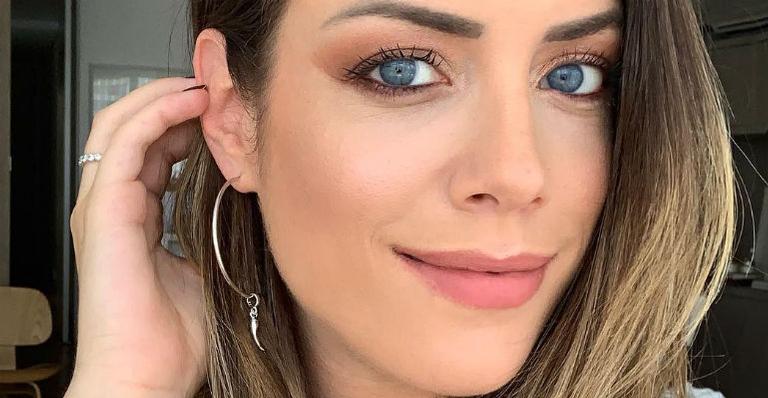 Fabiana Justus volta a encantar os fãs com nova foto das gêmeas Chiara e Sienna