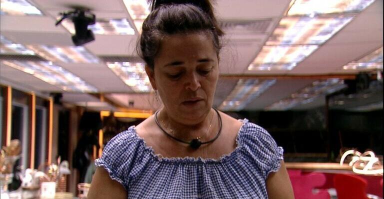 Emparedada, Tereza diz que está sofrendo perseguição na casa do ‘Big Brother’
