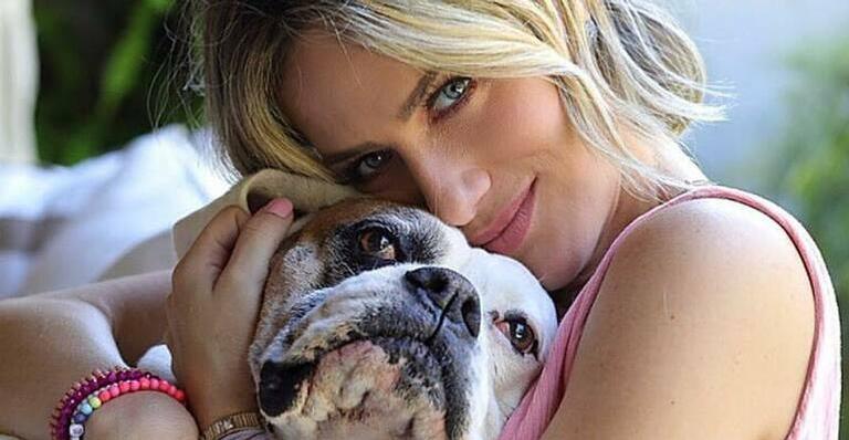 Giovanna Ewbank ignora críticas e faz declaração positiva sobre amizade: ”Nosso amor só cresce”