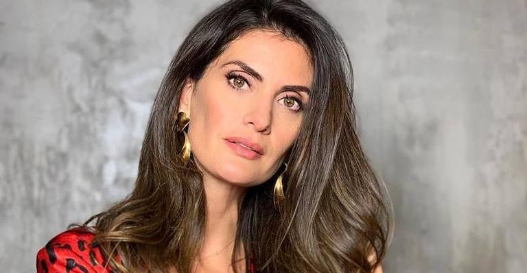 Isabella Fiorentino recebe lembranças emocionantes do filho e da mãe antes de viajar