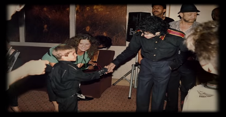 Primeiro trailer oficial do documentário controverso sobre Michael Jackson é divulgado