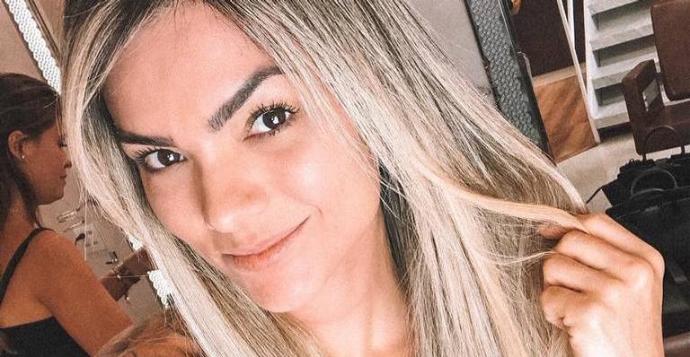 Sem glamour, Kelly Key mostra como faz compras e brinca: ”Diva, só que não”