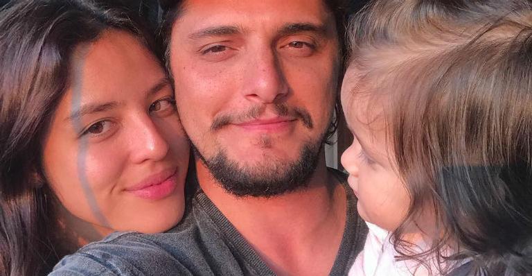 Yanna Lavigne flagra momento fofíssimo de Bruno Gissoni com a filha, Madalena