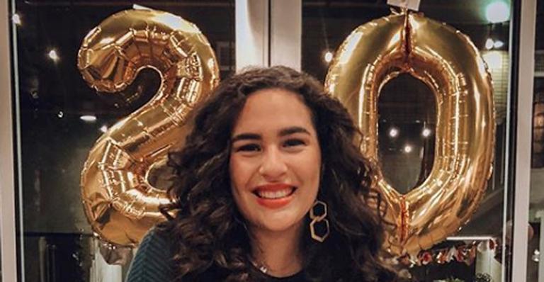 Lívian Aragão celebra aniversário de 20 anos ao lado da família