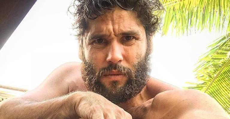 Na reta final, Dudu Azevedo desabafa sobre estar interpretando Jesus: ”Cobrou caro de mim”