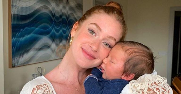 Após polêmica, Marina Ruy Barbosa posa com o afilhado: ”Sempre disponível para você”