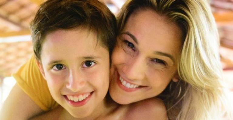 Fernanda Gentil relembra quando se tornou mãe do afilhado: ”Não me preparei”