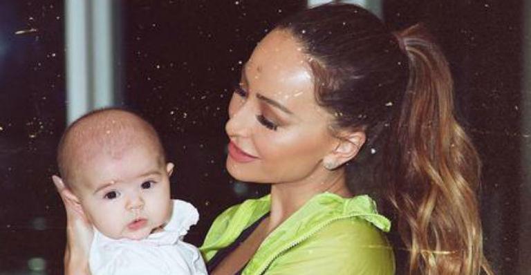 Sabrina Sato comemora três meses de Zoe e revela que filha foi concebida no Carnaval