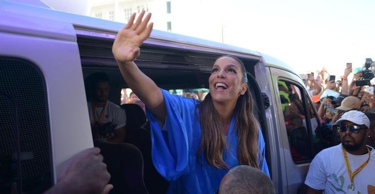 Ivete Sangalo voltou com tudo e arrastou milhões para mais um dia de folia no Carnaval 2019