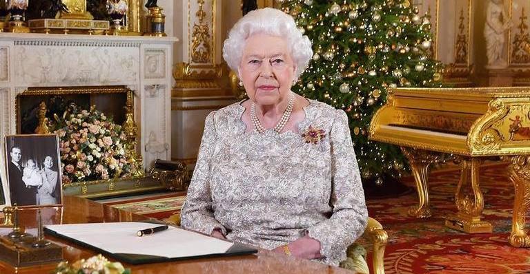 Garotinho brasileiro escreve carta para Rainha Elizabeth II e recebe resposta