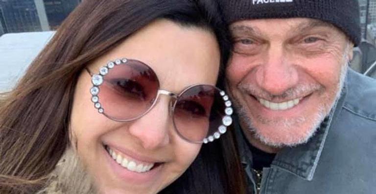 Mulher de Ricardo Boechat relembra momento de carinho do jornalista com as filhas e emociona
