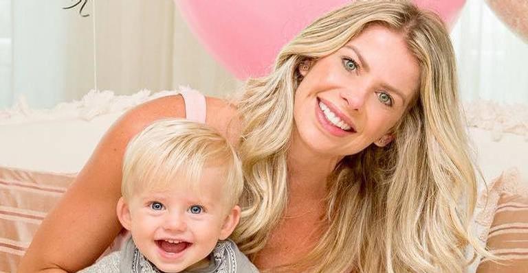 Karina Bacchi abre o coração sobre importância de Enrico Bacchi e agradece fãs: ”Me inspira”