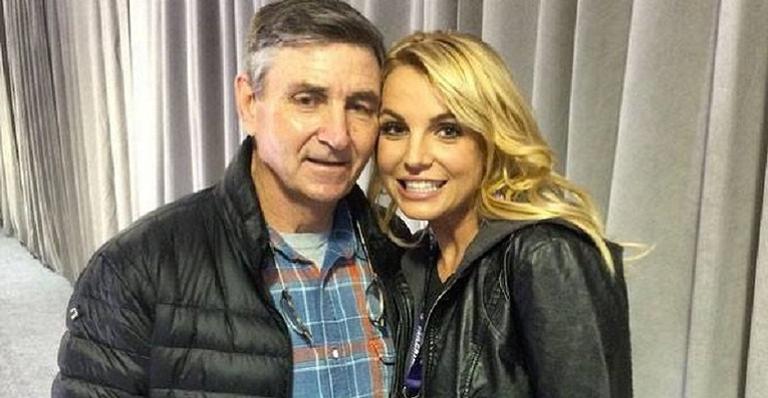 Especula-se volta de Britney Spears à música com a melhora da saúde de seu pai