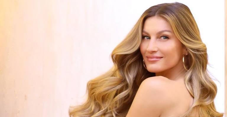 Só mulheres! Gisele Bündchen tira foto ao lado da mãe e de suas cinco irmãs