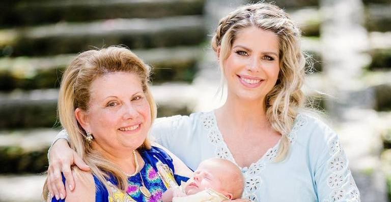 Karina Bacchi faz declaração emocionante para mãe: ”A mulher mais importante da minha vida”