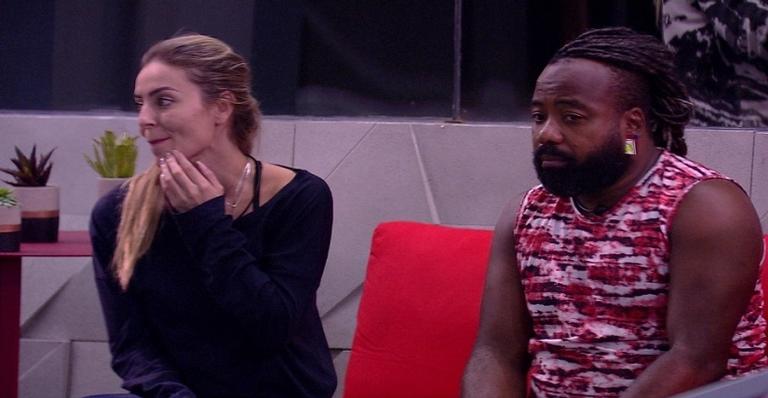 Paula revela ter ficado extremamente magoada com atitude de Rodrigo