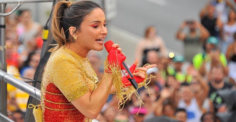 Bloco de Claudia Leitte em São Paulo sofre interrupção por causa do tempo