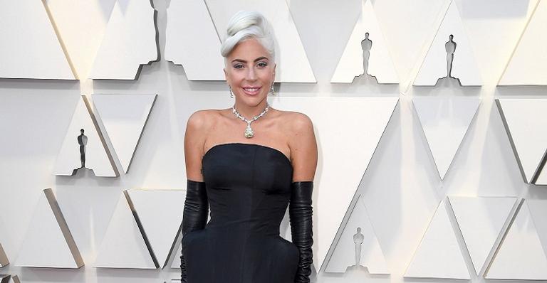Colar de US$30 milhões usado por Lady Gaga vai para exposição em loja