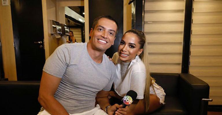 Após troca de farpas no Carnaval, Leo Dias defende Anitta na web