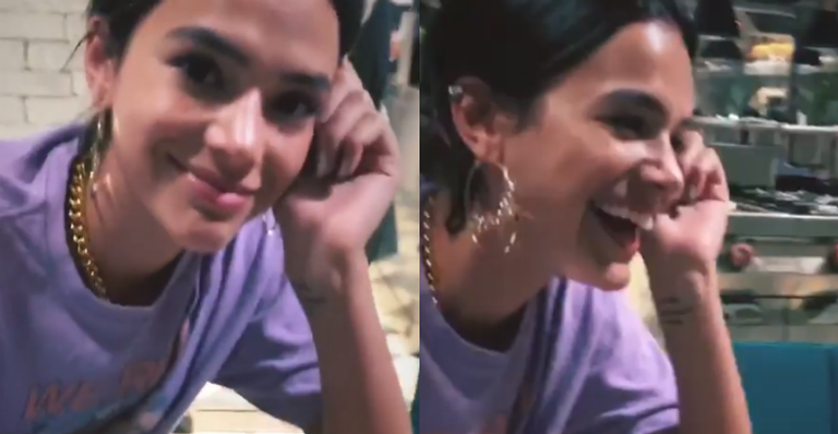 Após Carnaval agitado, Bruna Marquezine se diverte em jantar com Marina Moschen