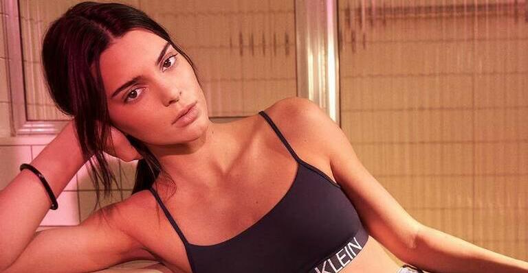 Olha a cobra! Kendall Jenner mostra seu novo animal de estimação