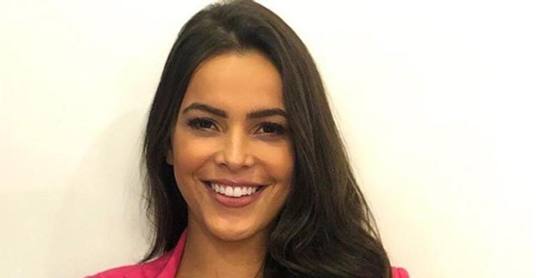 Ex-BBB Emilly Araújo ostenta acessórios grifados no valor de R$ 5 mil