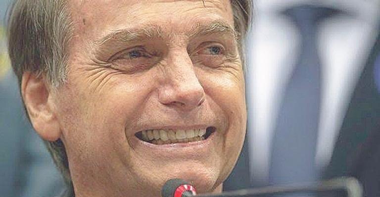 Bolsonaro é chamado de ”mestre das redes sociais” por revista inglesa